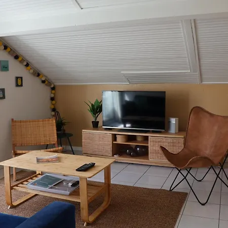 A 300m De La De Ste Marie S/mer Apartment Pornic