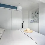 A 300m De La De Ste Marie S/mer