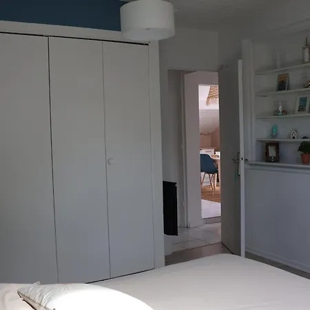 Appartement A 300m De La De Ste Marie S/mer *