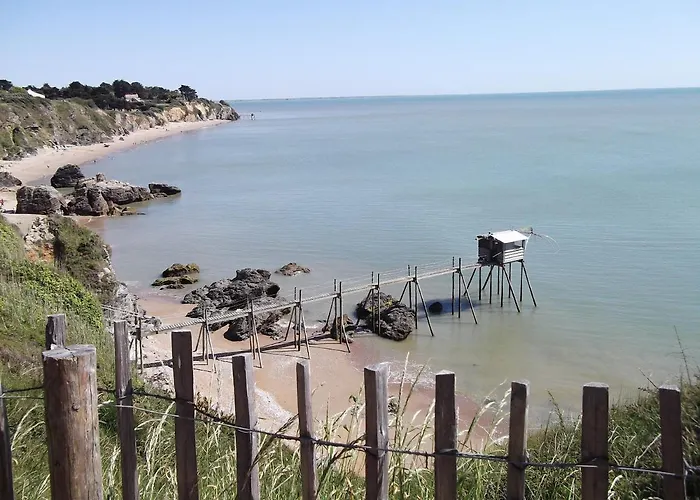 A 300m De La De Ste Marie S/mer Apartment